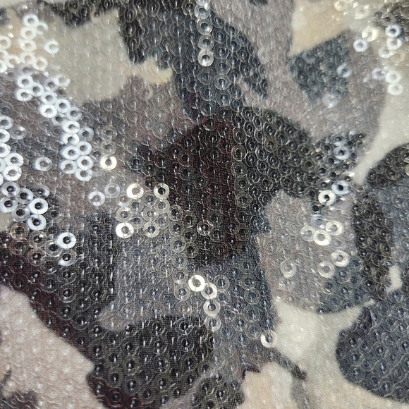 Tank top floral print Sequins Cream and grey colors Size XS BANANA REPUBLIC NWT - Picture 9 of 16